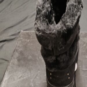 Fur guess boots
